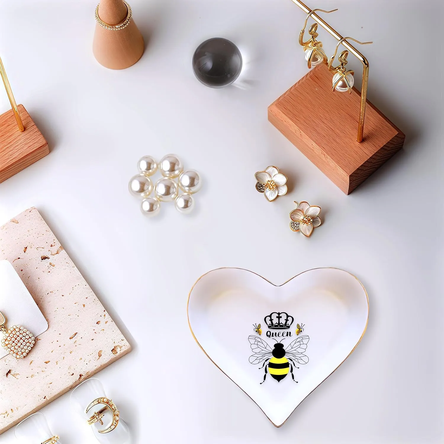 Bee Ring Holder Dish Tray, Gifts For Women Teens Girls Kids, Bee Lovers Themed Stuff Accessories Things Decor Merch, Home Room Ring Earrings Necklace Organizer Holder!