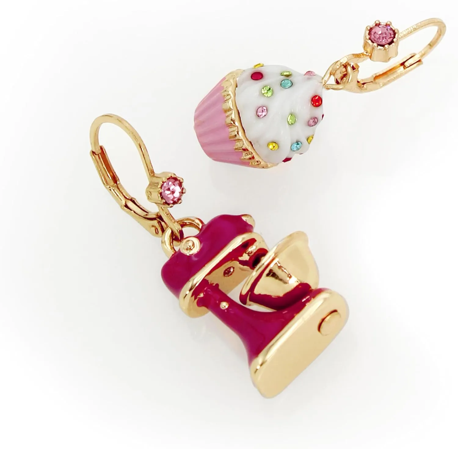 Betsey Johnson Womens Sweetheart Earrings
