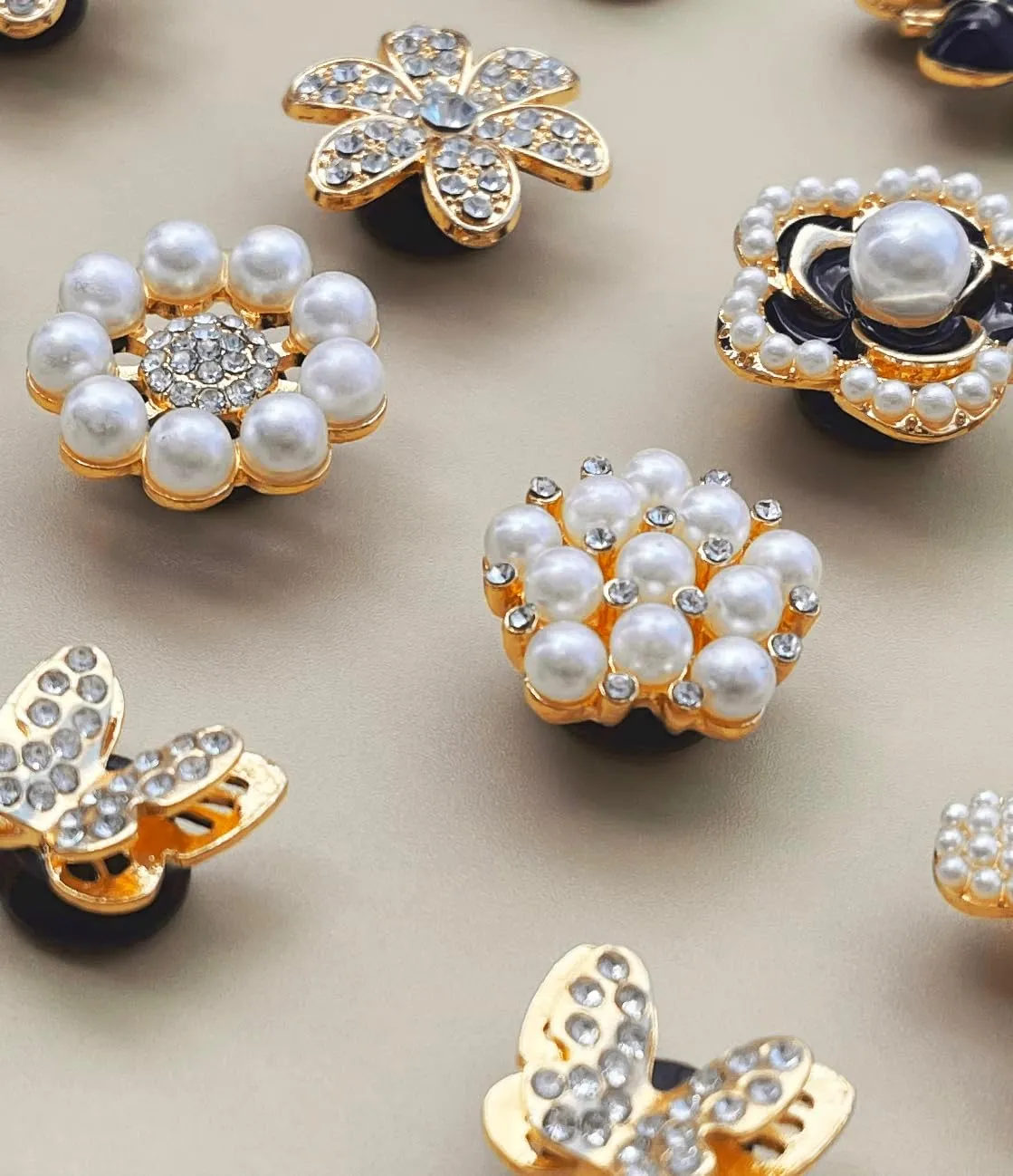 Chic Bling Shoe Charms Gold and Sliver Designer Jewels Pretty Cute Chains Decorations Accessories for Women Girl Adults