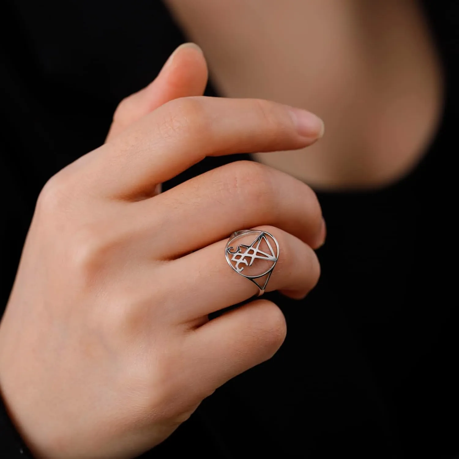 EUEAVAN Gothic Leviathan Satanic Cross Ring Demon Satan Brimstone Occult Lucifer Religious Jewelry Witchcraft Amulet Woman Men