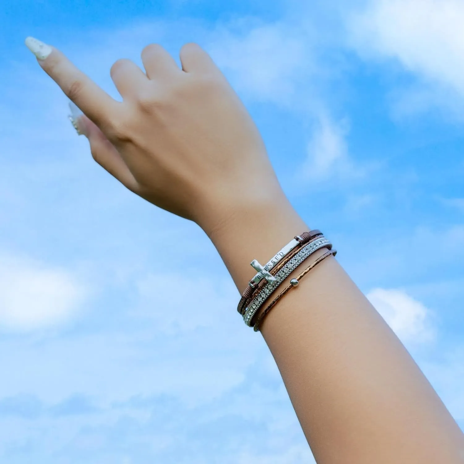 FANCY SHINY Cross Leather Bracelets Christian Jewelry Religious Gifts for Women Boho Wrap Cuff Bangle Bracelets with Magnetic Clasp
