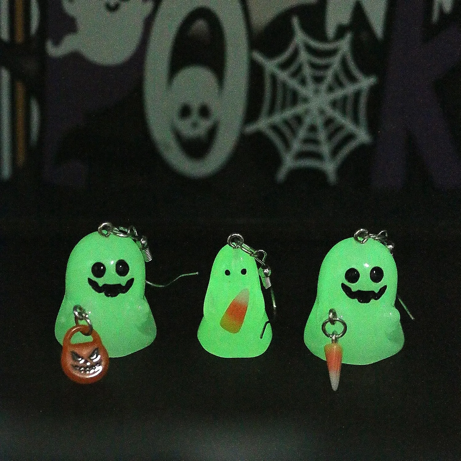Halloween Ghost Earrings,3D Ghost Glow-In-The-Dark Earring Cute Ghost Pumpkin Corn Drop Dangle Earrings Halloween Jewelry Cosplay Costume Accessories