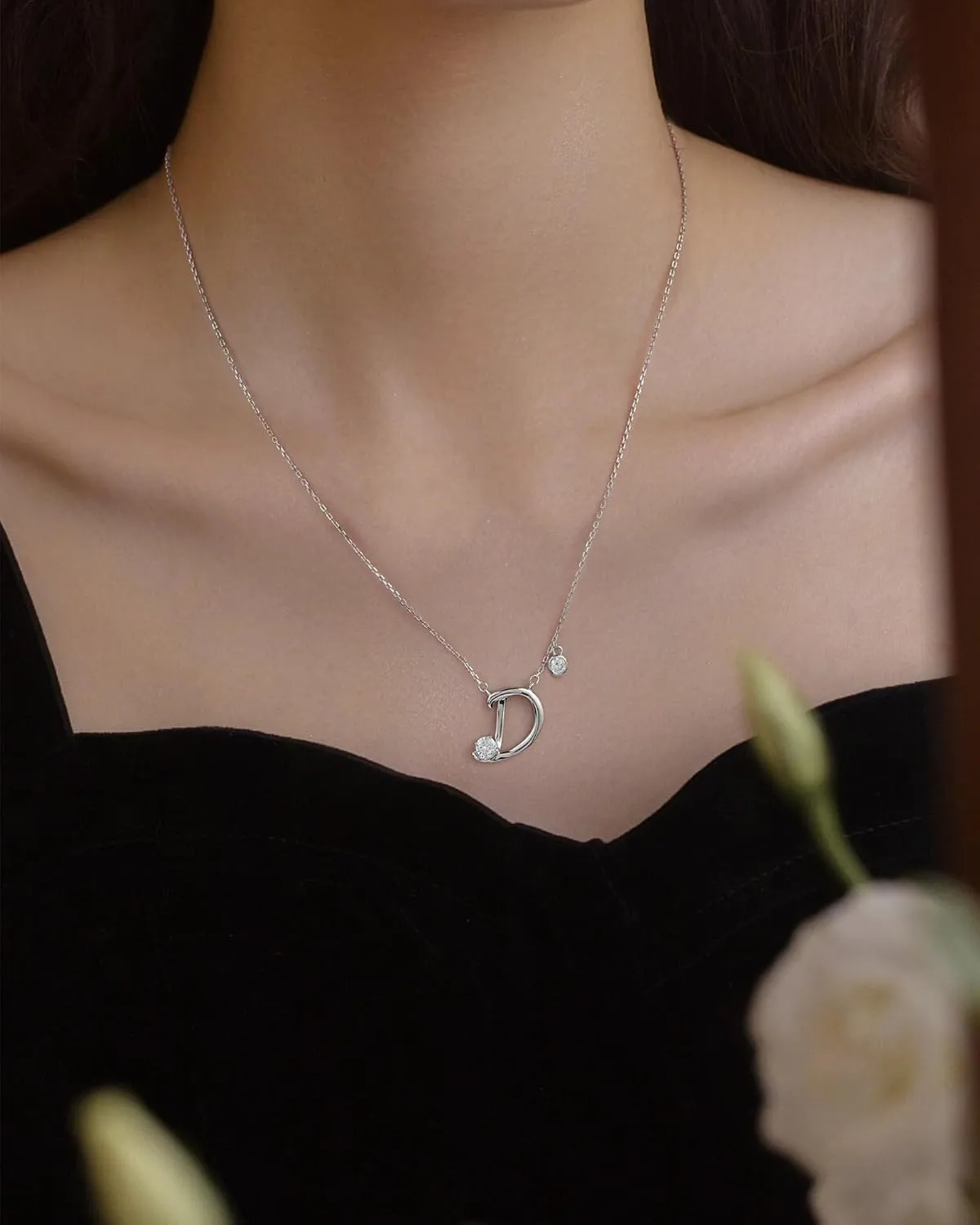 Lourny 925 Sterling Silver Initial Necklace for Women, Hypoallergenic Classic 26 Letter Alphabet Necklaces with Cubic Zirconia Jewelry Gifts for Mother Wife Sister