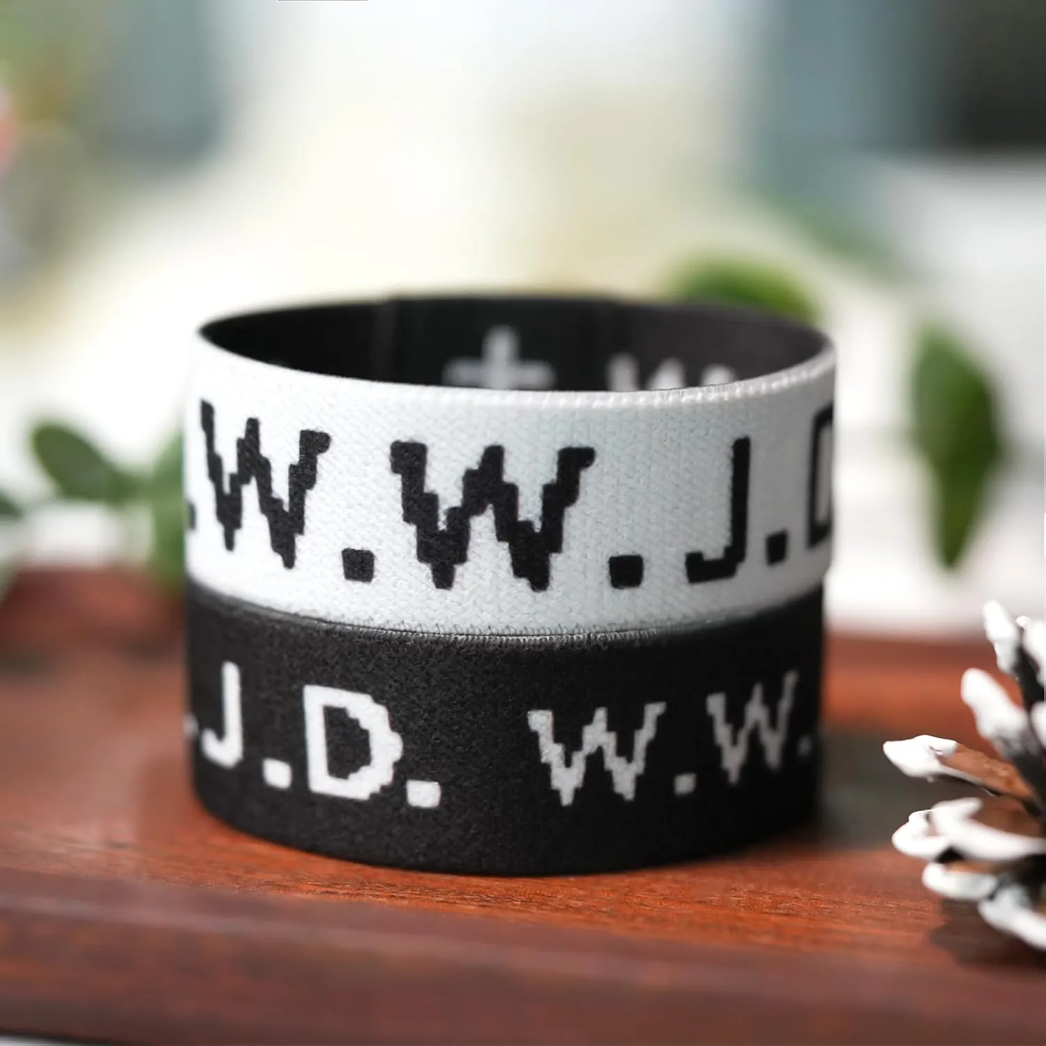 Nanafast WWJD Bracelet Wristband Elastic WWJD Jesus Bracelets for Women Men What Would Jesus Do Bracelets Christian Jewelry Gift