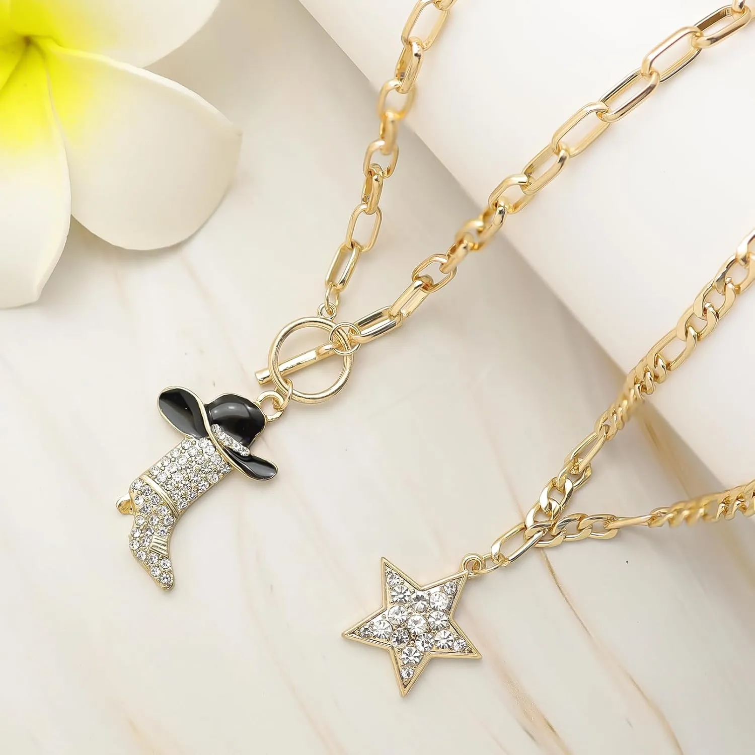 RechicGu 2 Pcs Sparkly Rhinestone Star Choker Western Cowgirl Boot Pendant Stackable Necklace Set for Women Chunky Chain, Cowboy Enamel Hat Boot Star Necklace Western Stackable Jewelry for Women
