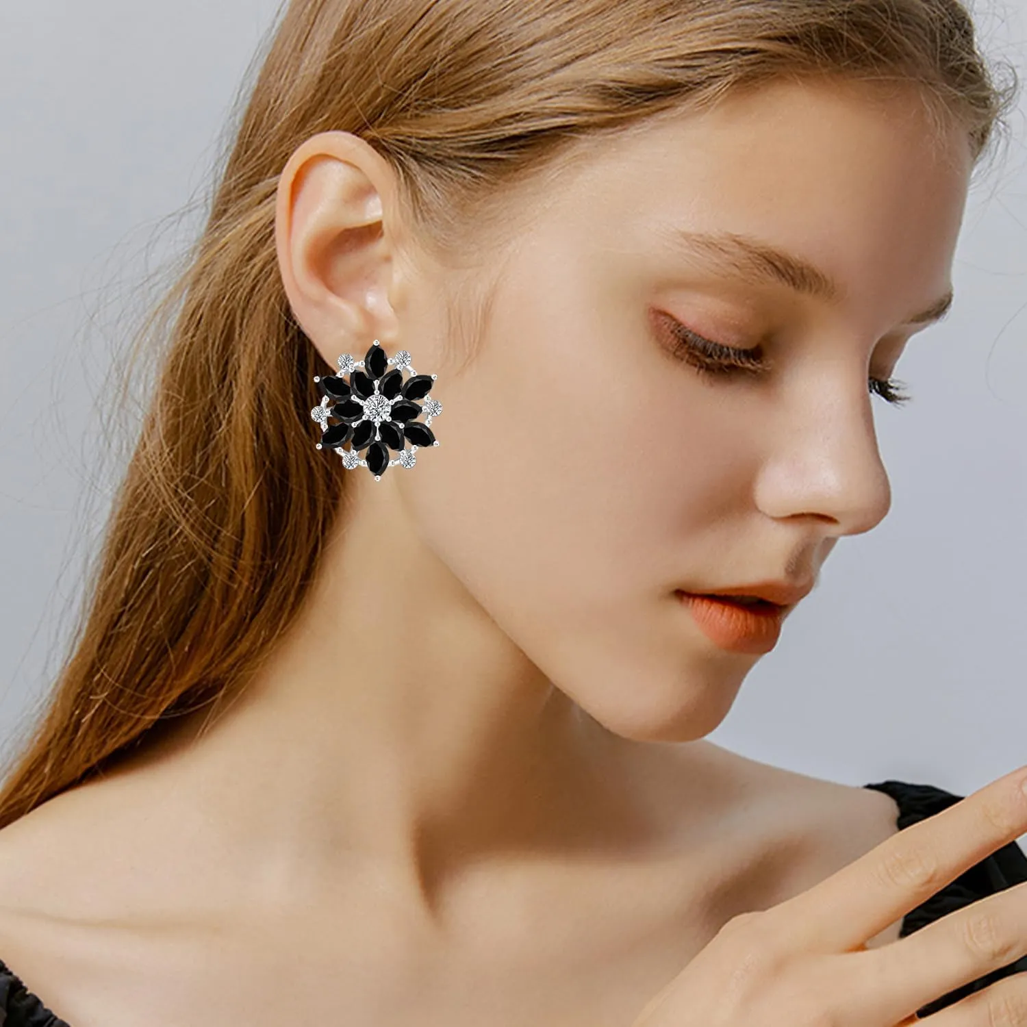 Sparkly Crystal Circle Snowflake Alloy Lightweight Tiny Earrings Dainty Rhinestone Flower Stud Earrings For Women Jewelry Gifts