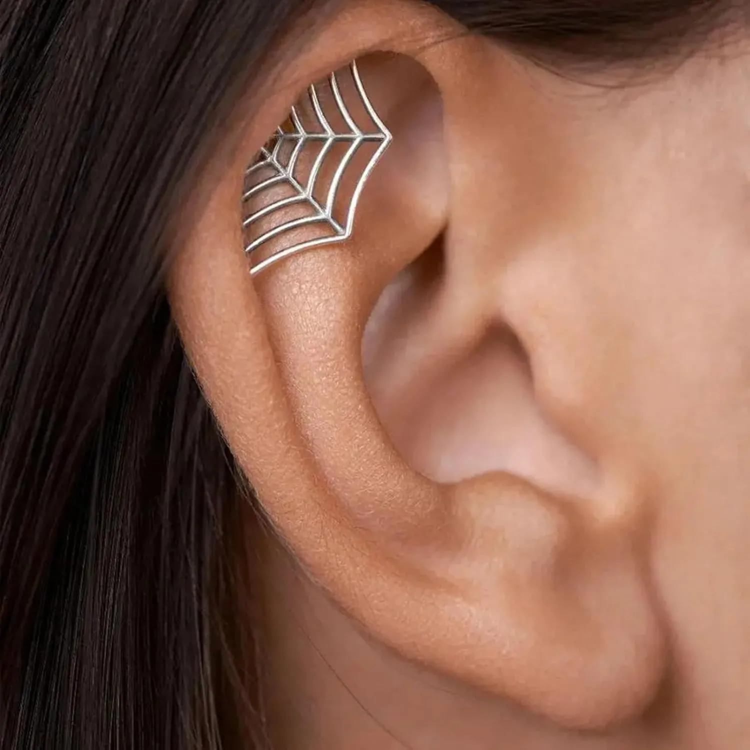 Spider Web Earrings for Women Goth Spider Web Cartilage Earring Unique Fake Spider Goth Earring Hip Hop Punk Stud Earring Halloween Earring Gothic Jewelry Cosplay Costume Accessories