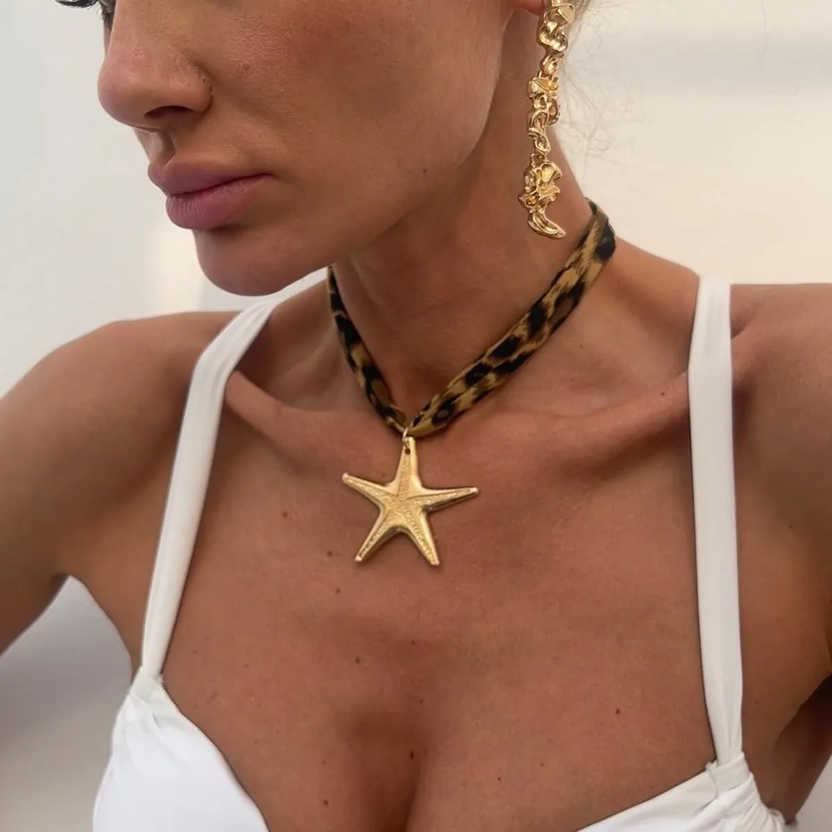 Starfish Conch Necklace for Women Starfish Pendant Necklaces Conch Statement Trendy Summer Beach Jewelry Accessories