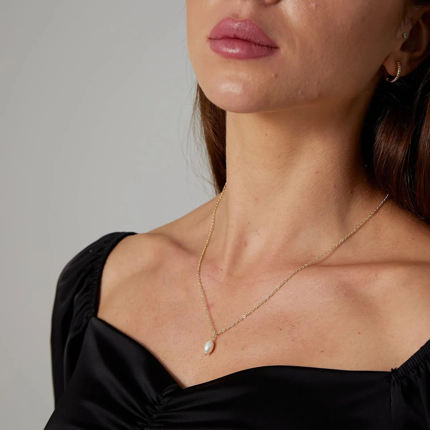 Tasiso Dainty Pearl Necklace - Women's Pendant Necklaces with Barque Pearl Pendant and Paperclip Toggle - Simple Bridesmaid Jewelry Gift
