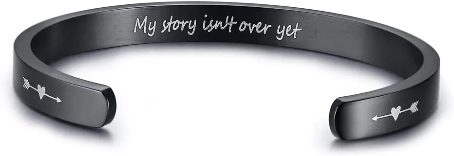 VNOX My Story isn't over yet Inspirational Message Bracelets Motivational Quotes Bangle Bracelets,Inspirational Jewelry Motivational Gift Birthday Gift(Inner Engraved)