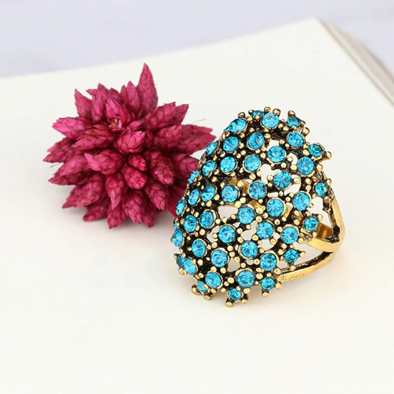 Women Fashion Ring Jewelry Wedding Rings Cute Girls Rings Luxury Oval Colorful Rhinestone Inlaid Women Finger Ring Party Jewelry Gift for Girlfriend Wife Mom Teen Couples
